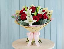 Букет цветов из:  Лилии и Розы #REPLACE_PRED# Некрасовское