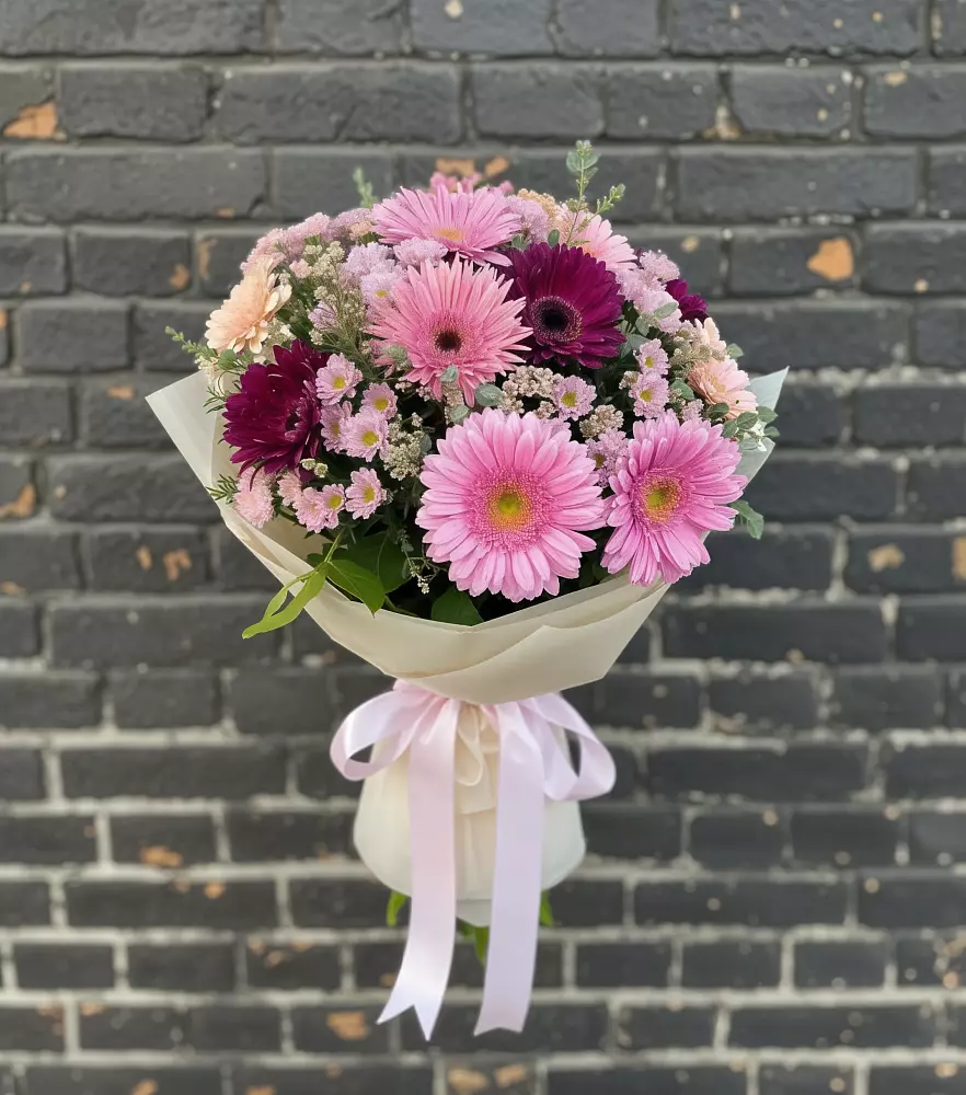 Букет цветов из: Герберы и Хризантемы в Некрасовское