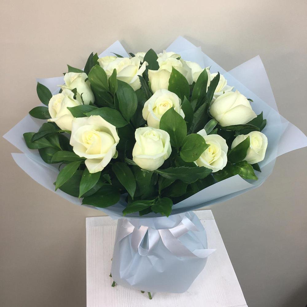 Букет 15 Белых роз Проуд в Некрасовское