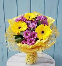 Букет цветов из:  Хризантемы и Герберы в Некрасовское