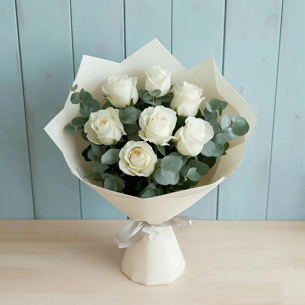 Букет Белые розы в Эвкалипте в Некрасовское