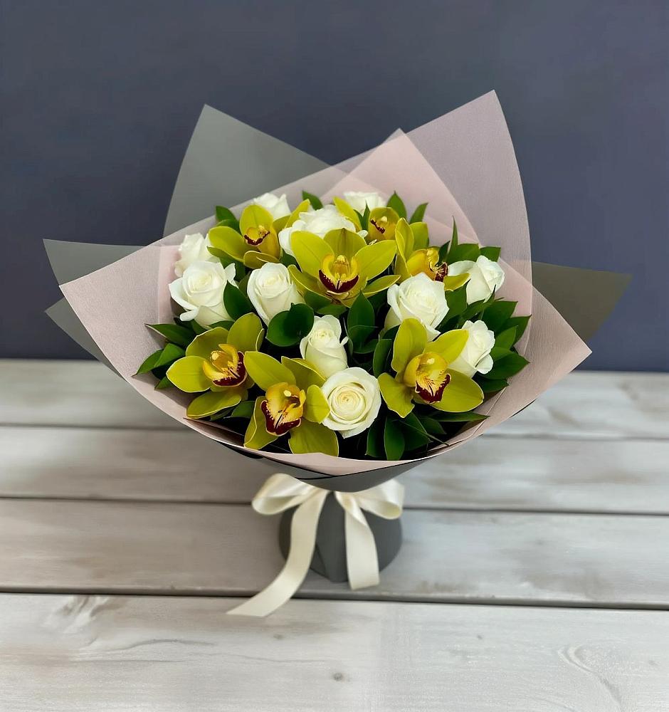 Букет цветов из: Орхидеи и Розы в Некрасовское