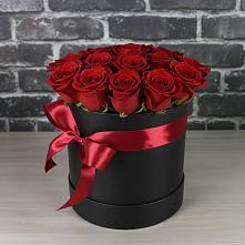 Цветочная композиция из Розы в шляпной коробке в Некрасовское