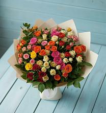 Букет Микс из разноцветных кустовых роз в Некрасовское